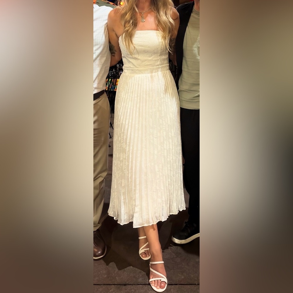 Lulu's White Strapless Dress